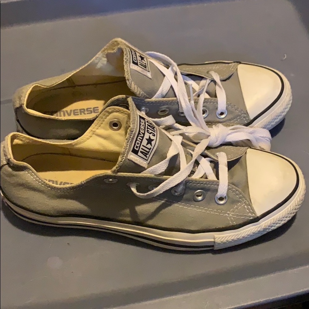 Lo Grey Converse